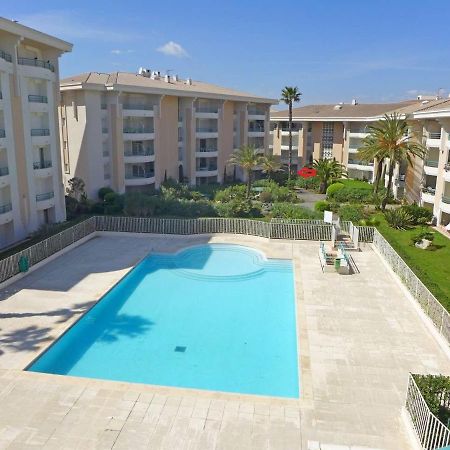 T2,Port, mer, piscine, climatisation,parking, WIFI Fréjus Esterno foto
